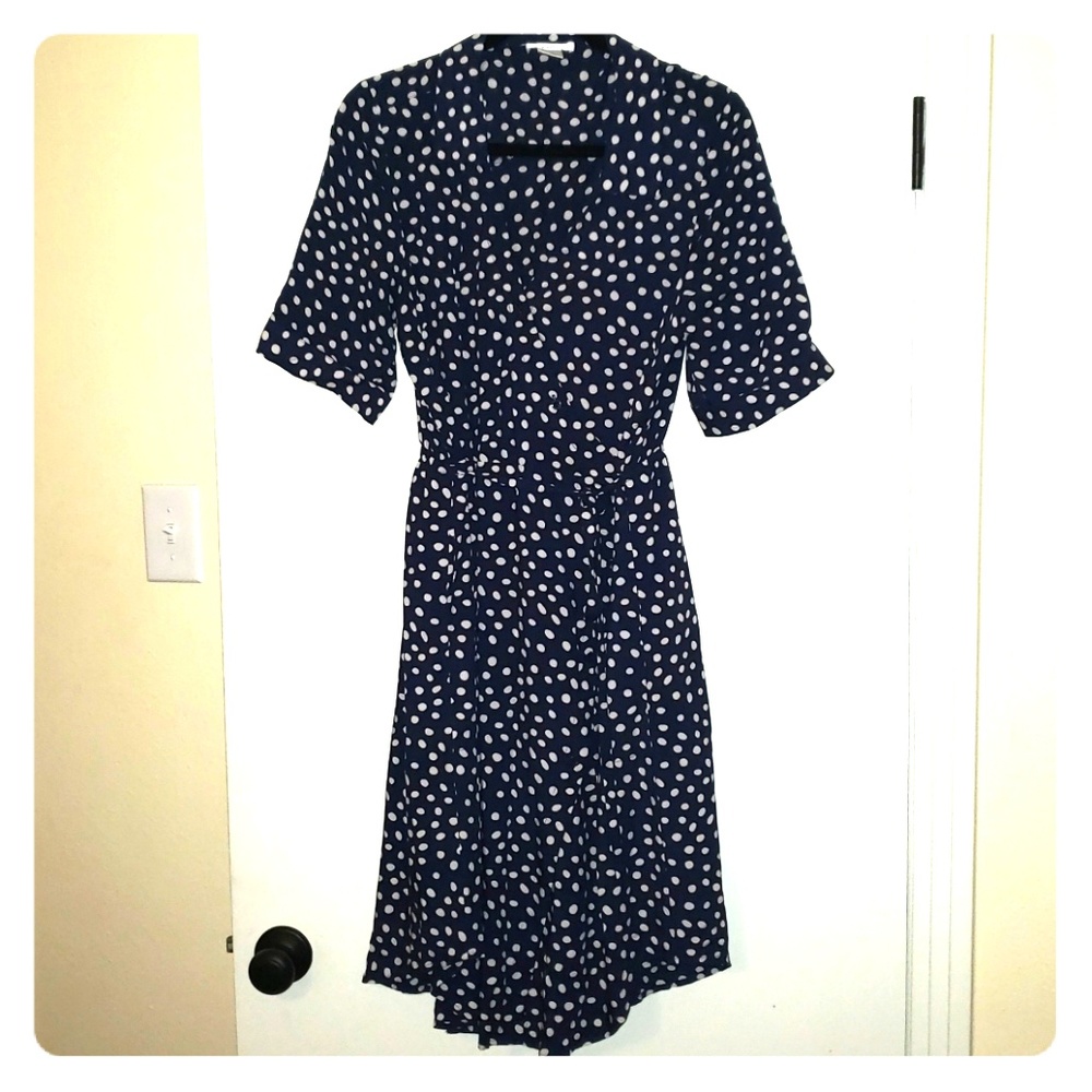 Short sleeve polka dot wrap dress